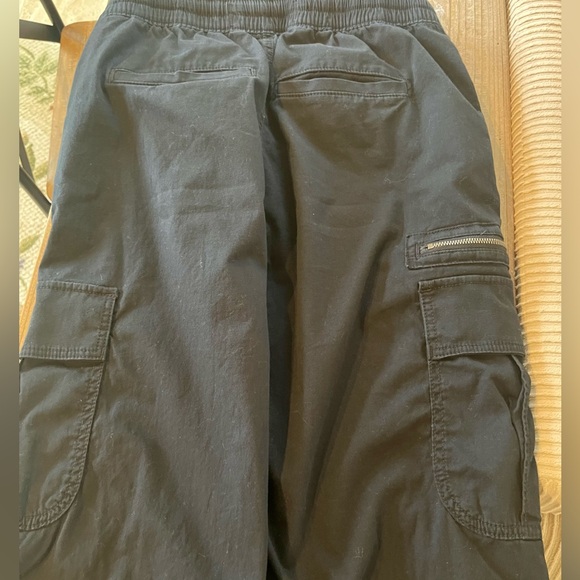 Hollister Black Adjustable Parachute Pants in Womens Size Small - Picture 4 of 4